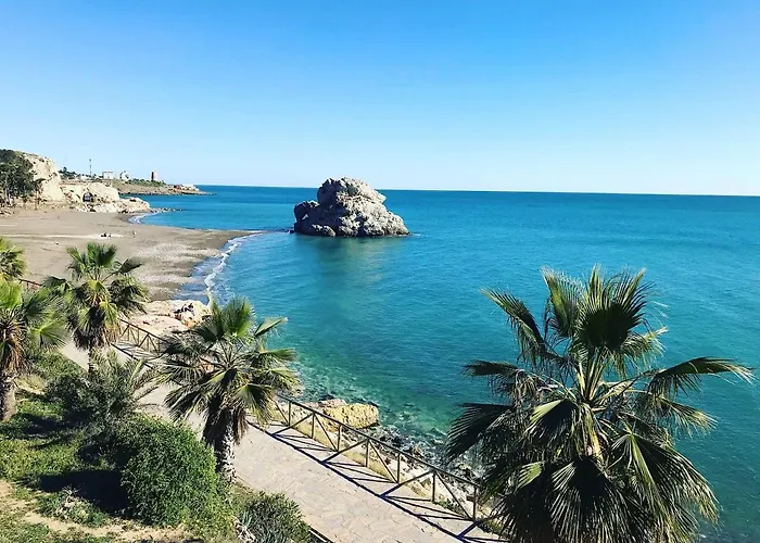 Pueblo Marino, Oasis Junto Al Mar De La Arana, By Sol Maestranza
